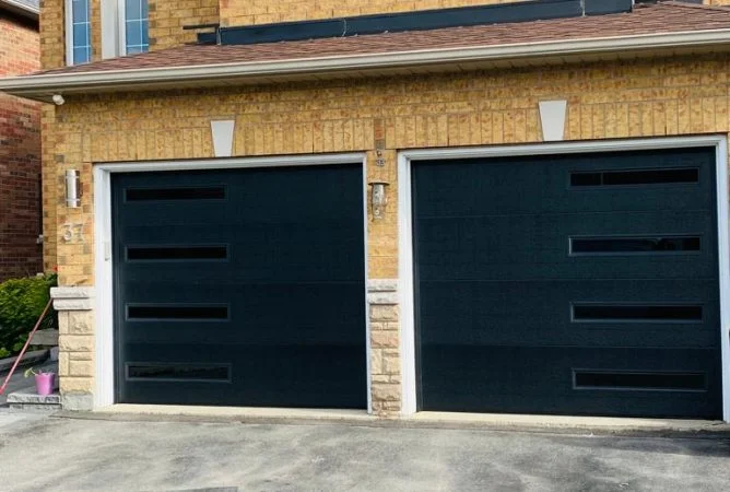 garage door aurora